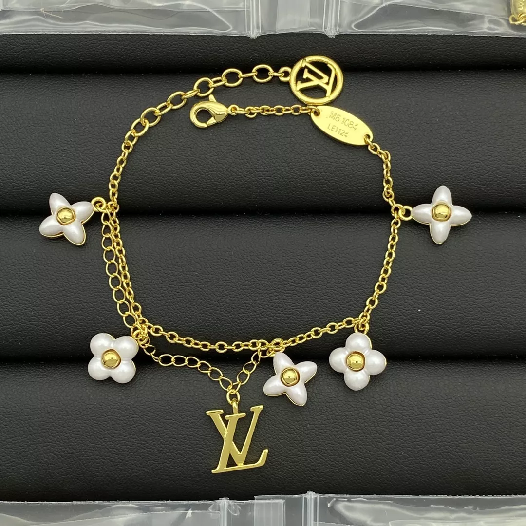 louis vuitton lv bracelets s_12b3204